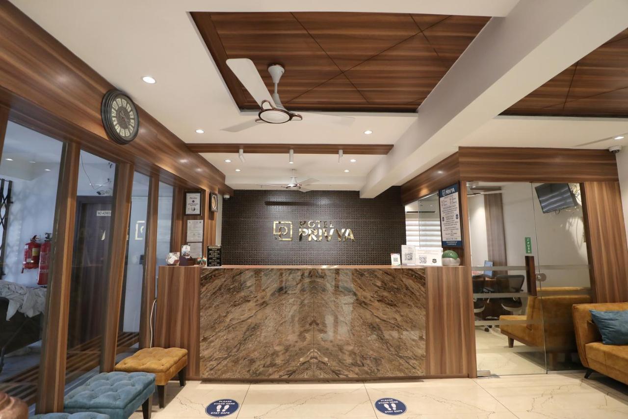 Hotel Privya Rooms And Banquet Сурат Екстер'єр фото